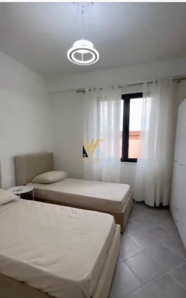 Tirane, jepet me qera apartament 2+1+Ballkon Kati 1, 93 m² 750 € (MINE PEZA)