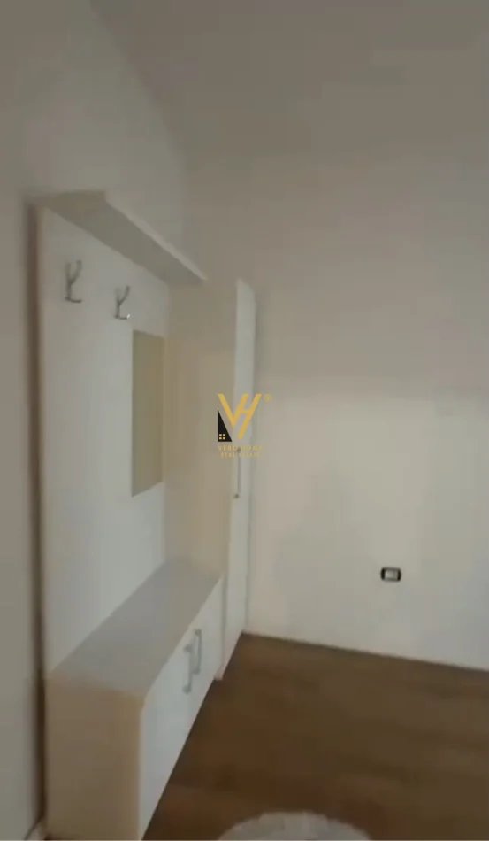 Tirane, jepet me qera apartament 2+1+Ballkon Kati 4, 110 m² 420 € (PASKUQAN)