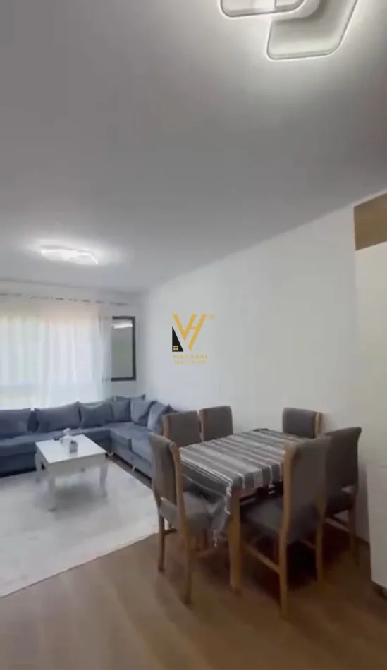 Tirane, jepet me qera apartament 2+1+Ballkon Kati 4, 110 m² 420 € (PASKUQAN)