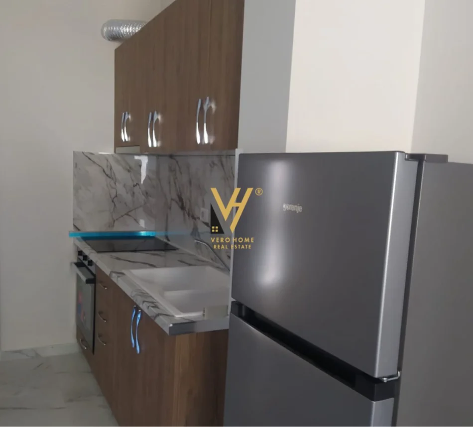 Tirane, jepet me qera apartament 1+1+Ballkon Kati 3, 54 m² 350 € (SHKOZE)