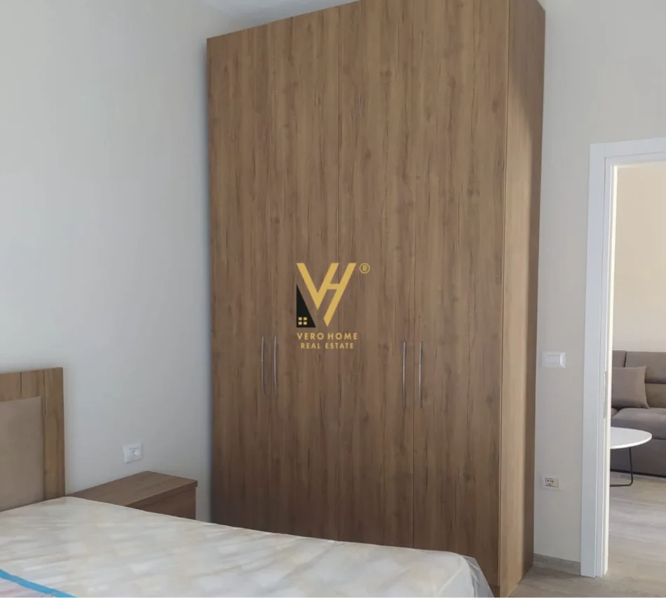 Tirane, jepet me qera apartament 1+1+Ballkon Kati 3, 54 m² 350 € (SHKOZE)
