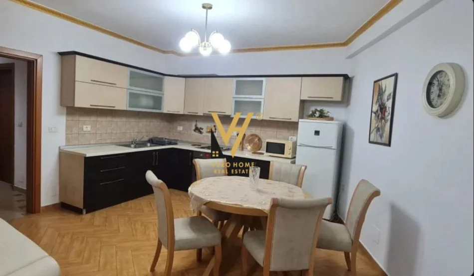 Tirane, jepet me qera apartament 2+1+Ballkon Kati 2, 115 m² 680 € (DON BOSKO)