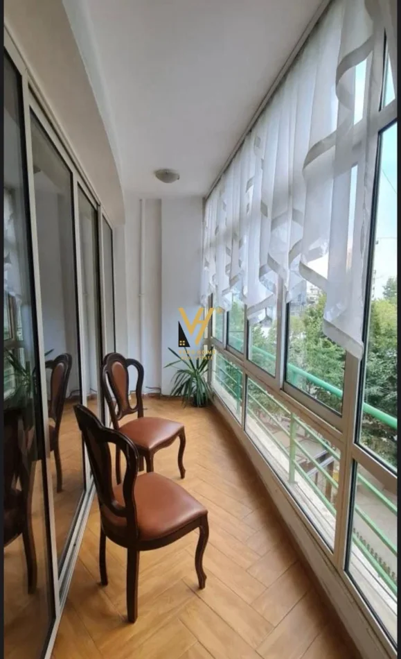 Tirane, jepet me qera apartament 2+1+Ballkon Kati 2, 115 m² 680 € (DON BOSKO)