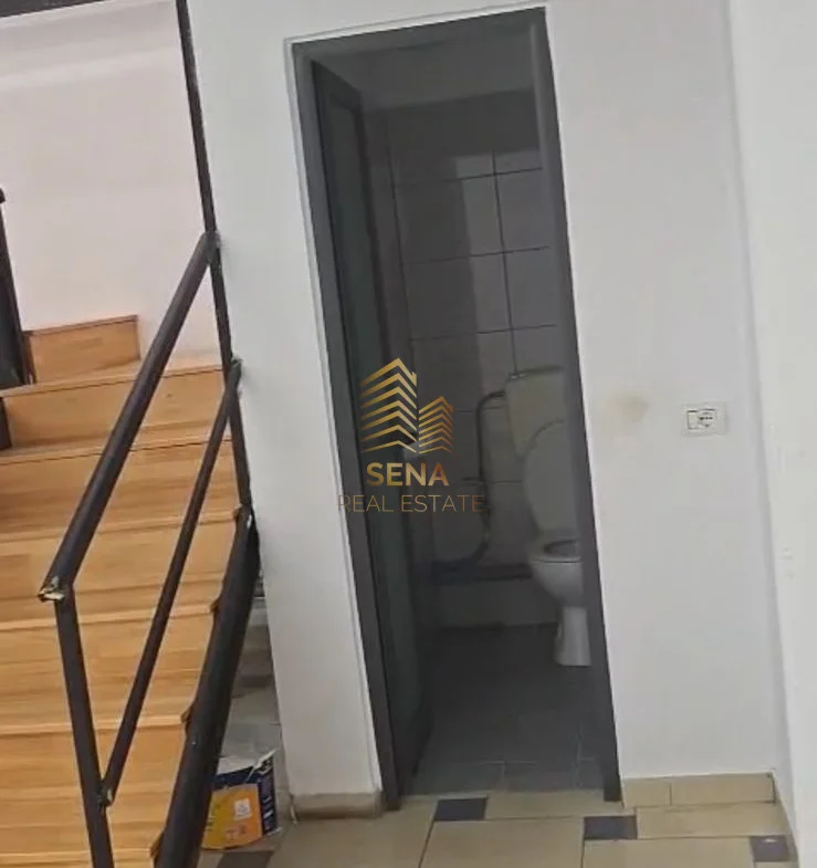 Tirane, jepet me qera ambjent biznesi Kati 0, 134 m² 1.500 € (Myslym Shyri)
