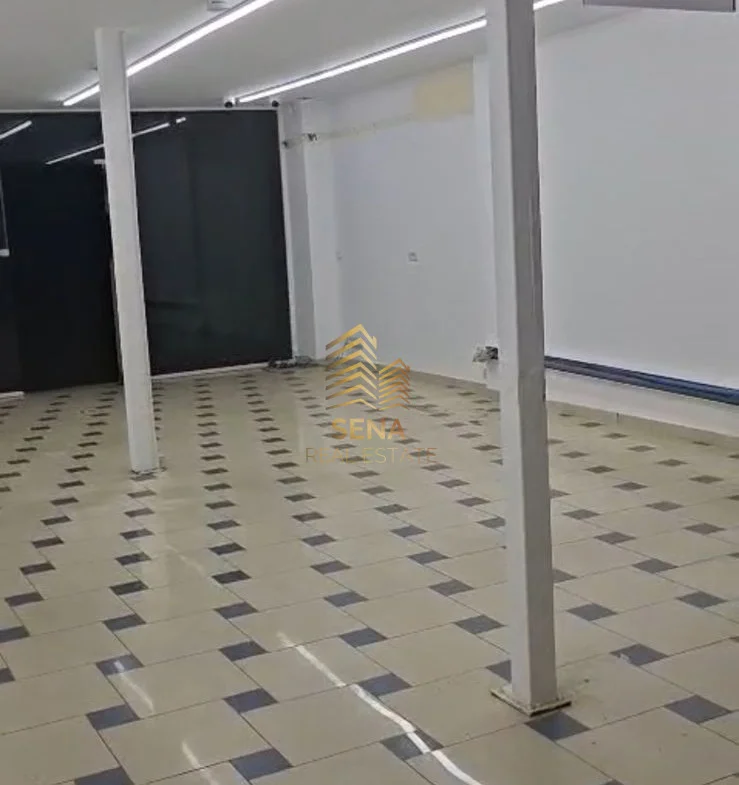 Tirane, jepet me qera ambjent biznesi Kati 0, 134 m² 1.500 € (Myslym Shyri)
