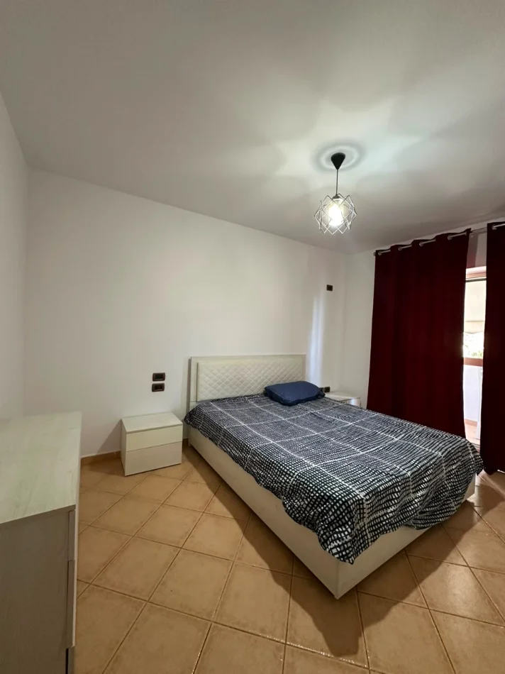 Shqiperi, jepet me qera apartament 2+1+Ballkon Kati 2, 500 € (Asim Vokshi)