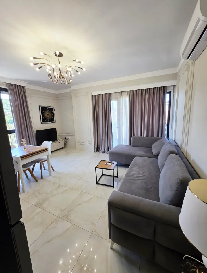 Me Qera: Super apartament 1+1 (📍Parku olimpik- Ngjiturë me Komuna e parisit) - 70 m2 (Pallat 2023) | 100% I Ri  🔥🔥 800 Euro/Muaj