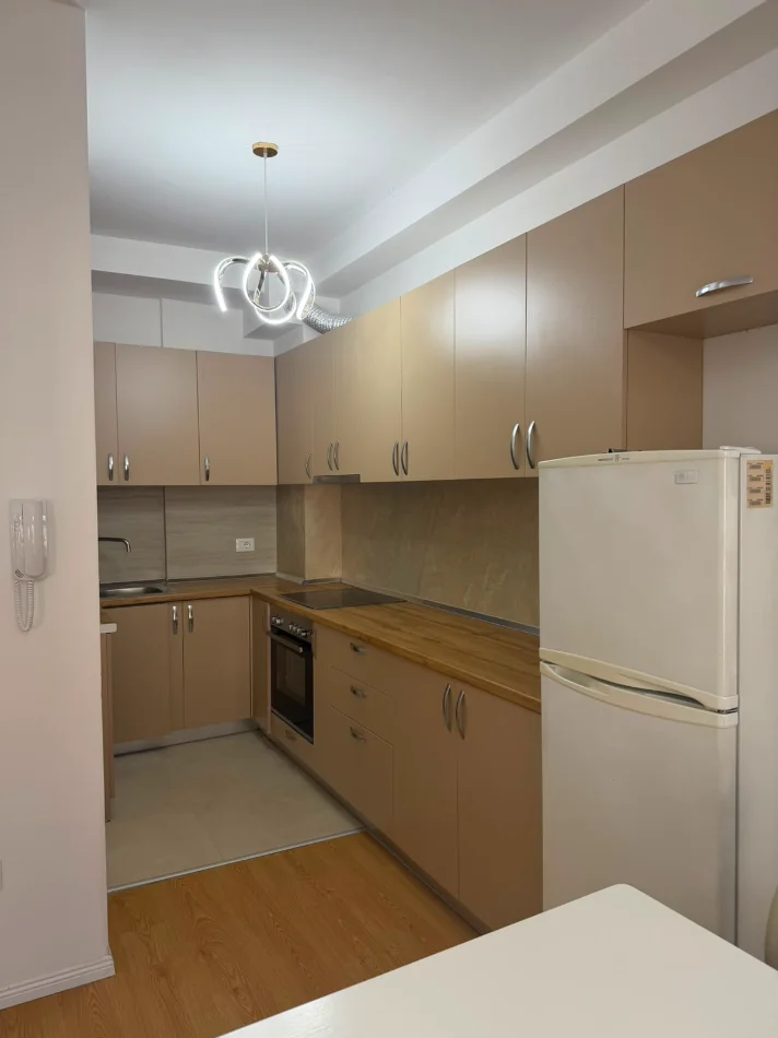 Tirane, jepet me qera apartament 1+1 Kati 3, 64 m² 550 € (DON BOSKO)