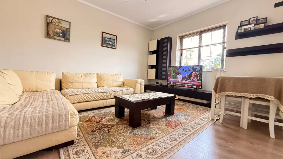 Shqiperi, jepet me qera apartament 2+1+Ballkon Kati 4, 88 m² 600 € (prokop myzeqari)