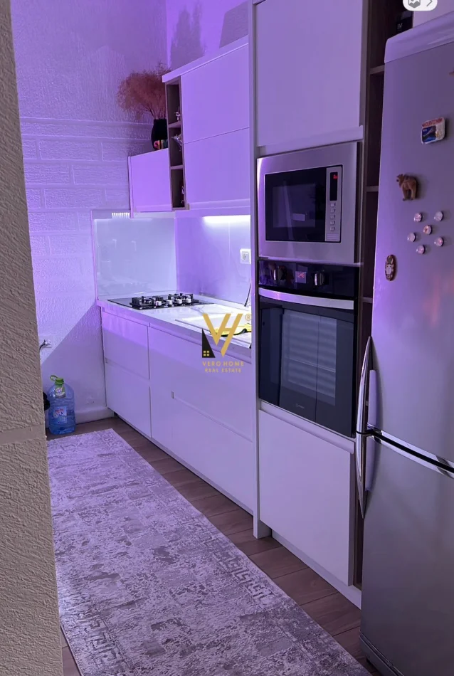 Tirane, shitet Vile 1 Katshe Kati 0, 450 m² 465.000 € (BULEVARDI I RI)
