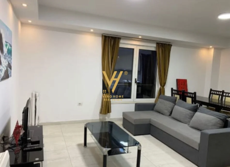 Tirane, jepet me qera apartament 2+1+Ballkon Kati 5, 93 m² 720 € (VASIL SHANTO)