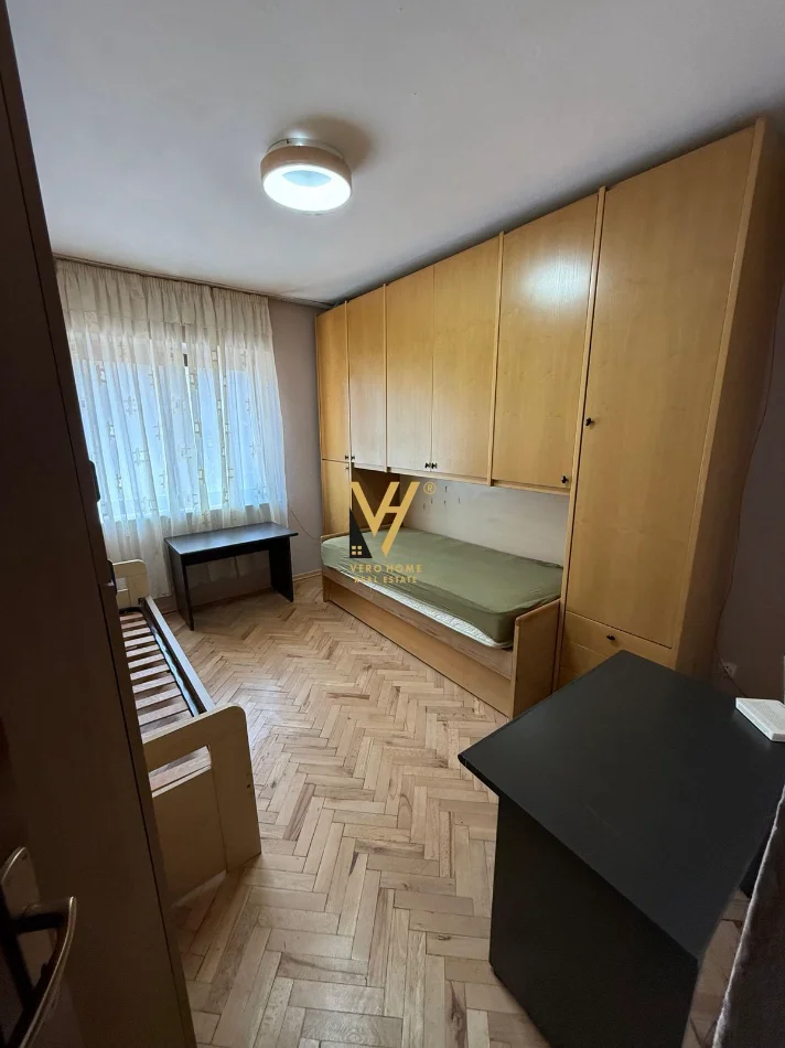 Tirane, jepet me qera apartament 2+1+Ballkon Kati 4, 73 m² 570 € (XHAMIA E TABAKEVE)