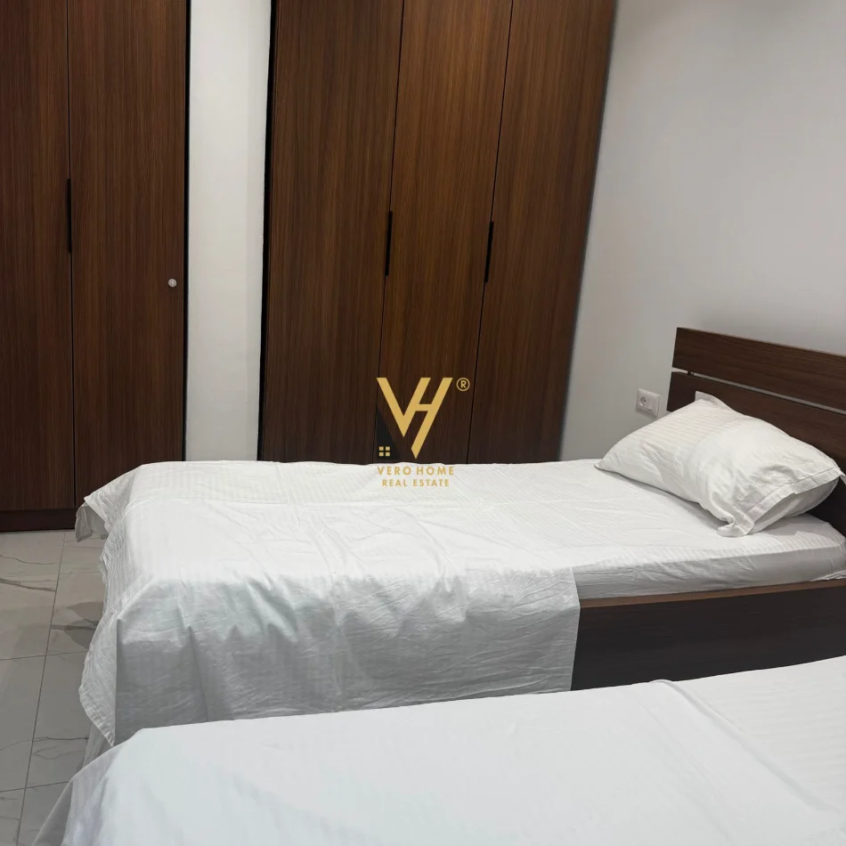 Tirane, jepet me qera apartament 1+1+Ballkon Kati 0, 55 m² 520 € (5 MAJI)