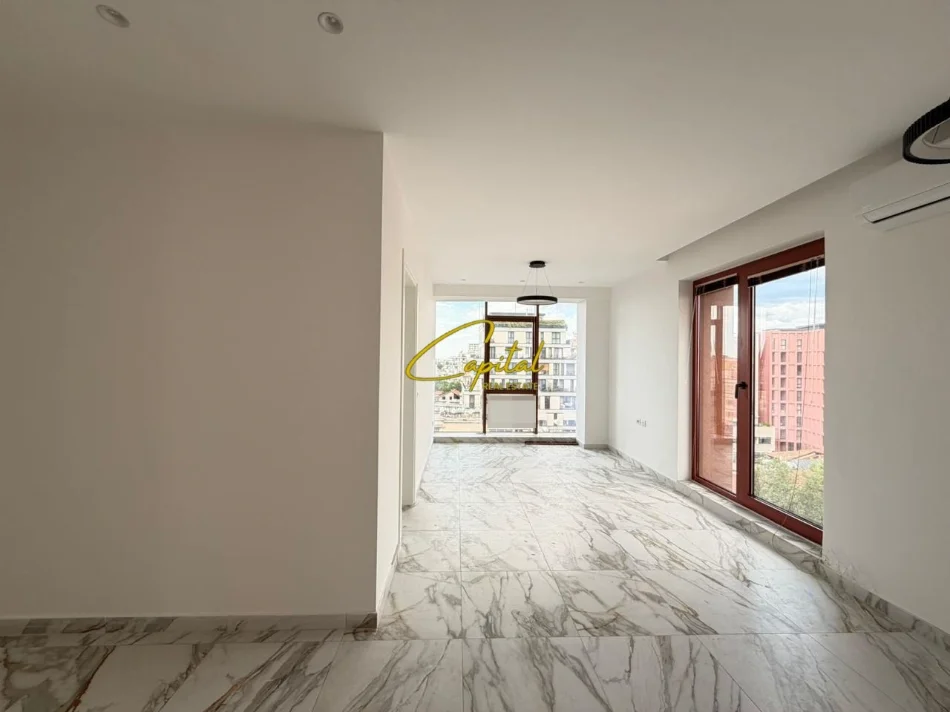 Tirane, jepet me qera ambjent biznesi Kati 7, 70 m² 1.200 € (RRUGA E KAVAJES)