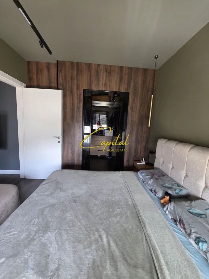 Tirane, shitet apartament+verande | Penthouse 2+1 Kati 5, 121 m² 420.000 € (ISH TREGU ELEKTRIK)