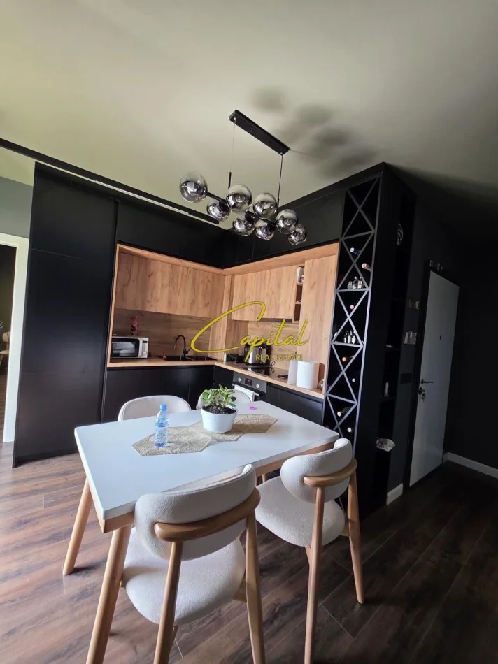 Tirane, shitet apartament+verande | Penthouse 2+1 Kati 5, 121 m² 420.000 € (ISH TREGU ELEKTRIK)
