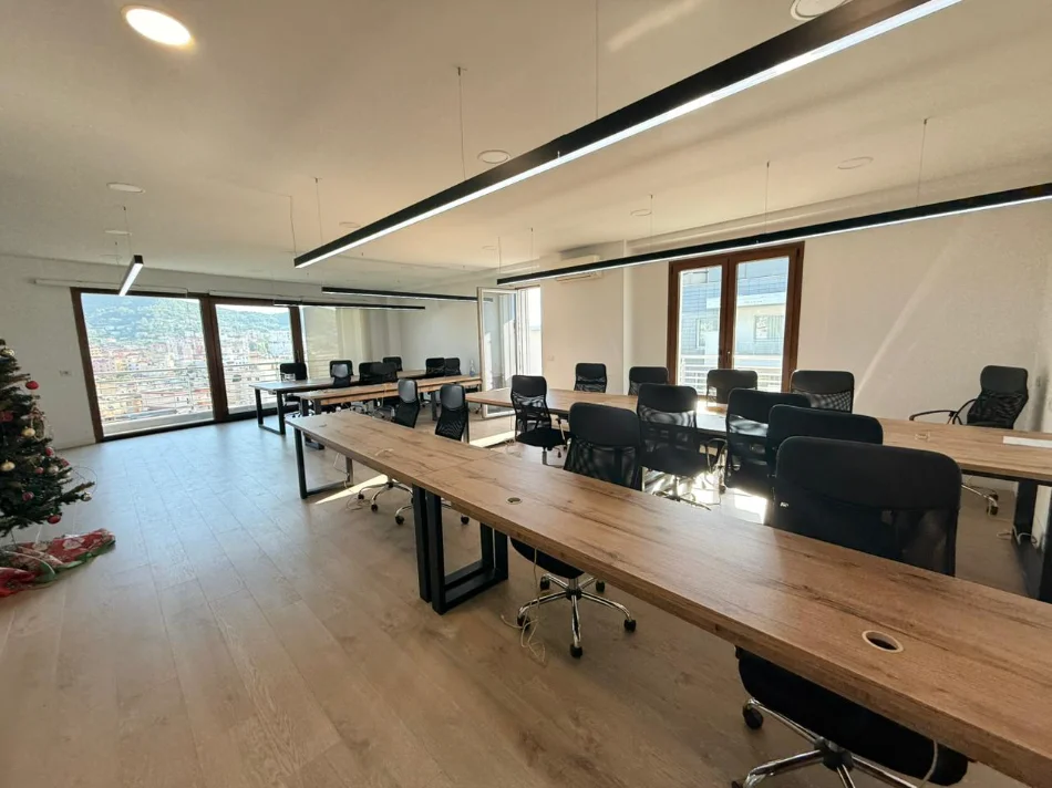 Tirane, jepet me qera ambjent biznesi , 200 m² 2.500 € (Kompleksi Delijorgji)