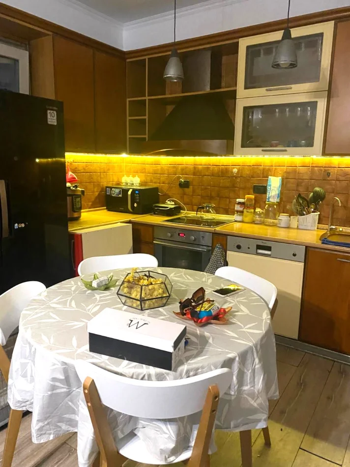 🏡 Jepet me Qera Apartament 2+1 tek Kodra e Diellit, 700 mije leke