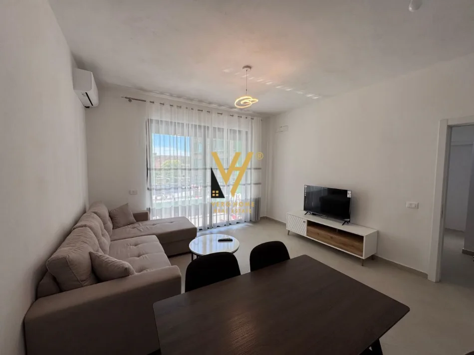 jepet me qera apartament Kati 3, 88 m² 620 € (5 MAJI)