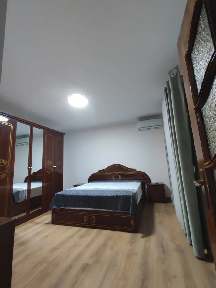 Tirane, jepet me qera apartament 2+1 Kati 2, 90 m² 800 € (RRUGA FORTUZI)
