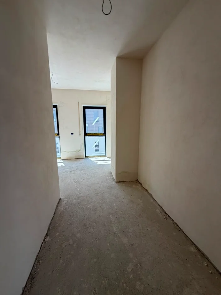 Tirane, shitet apartament 3+1+Aneks+Ballkon Kati 3, 165 m² 273.200 € 