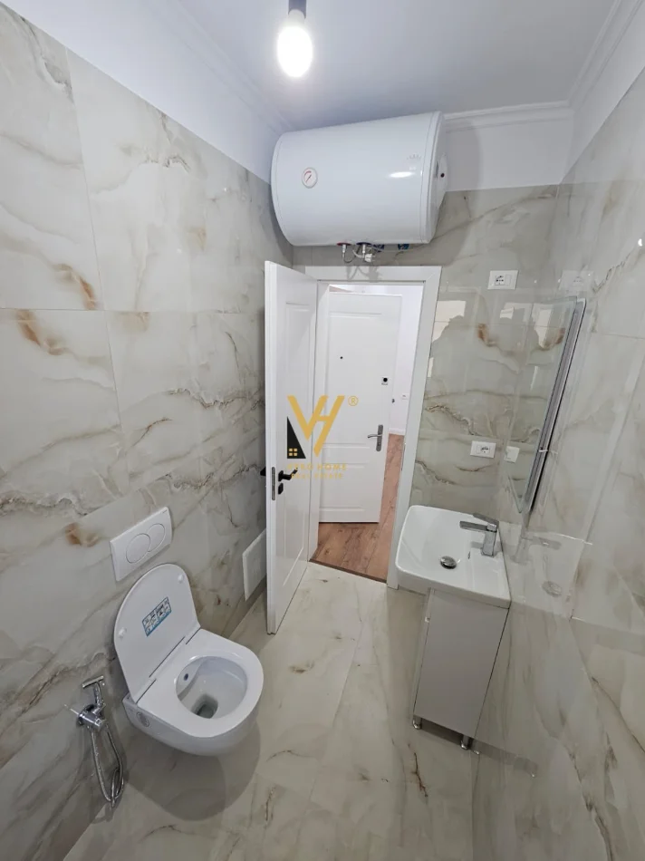 Tirane, shitet apartament 1+1+Ballkon Kati 3, 60 m² 169.000 € (SHKOLLA E KUQE)