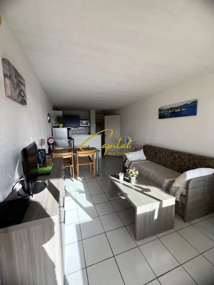 Tirane, jepet me qera apartament 1+1 Kati 3, 70 m² 500 € (RRUGA E ELBASANIT)