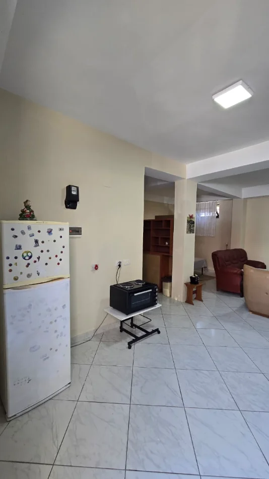 Tirane, jepet me qera garsonier  Kati 0, 50 m² 320 € (Rruga Lidhja e Prizrenit, Tiranë, Albania)