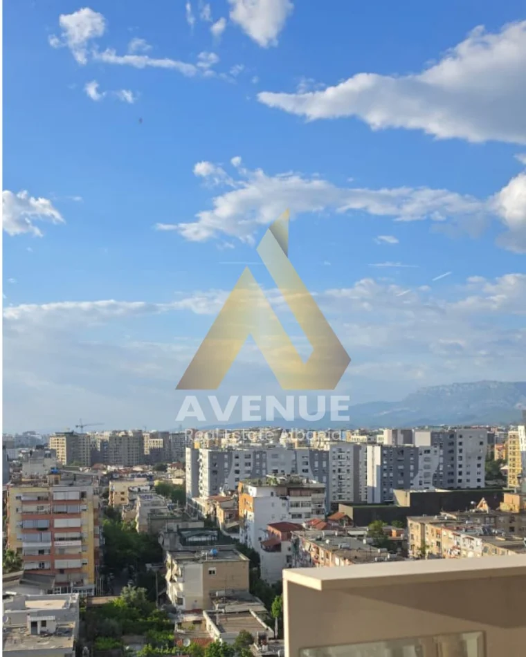 Tirane, jepet me qera apartament 2+1+Ballkon Kati 11, 90 m² 800 € (rruga kavajes)