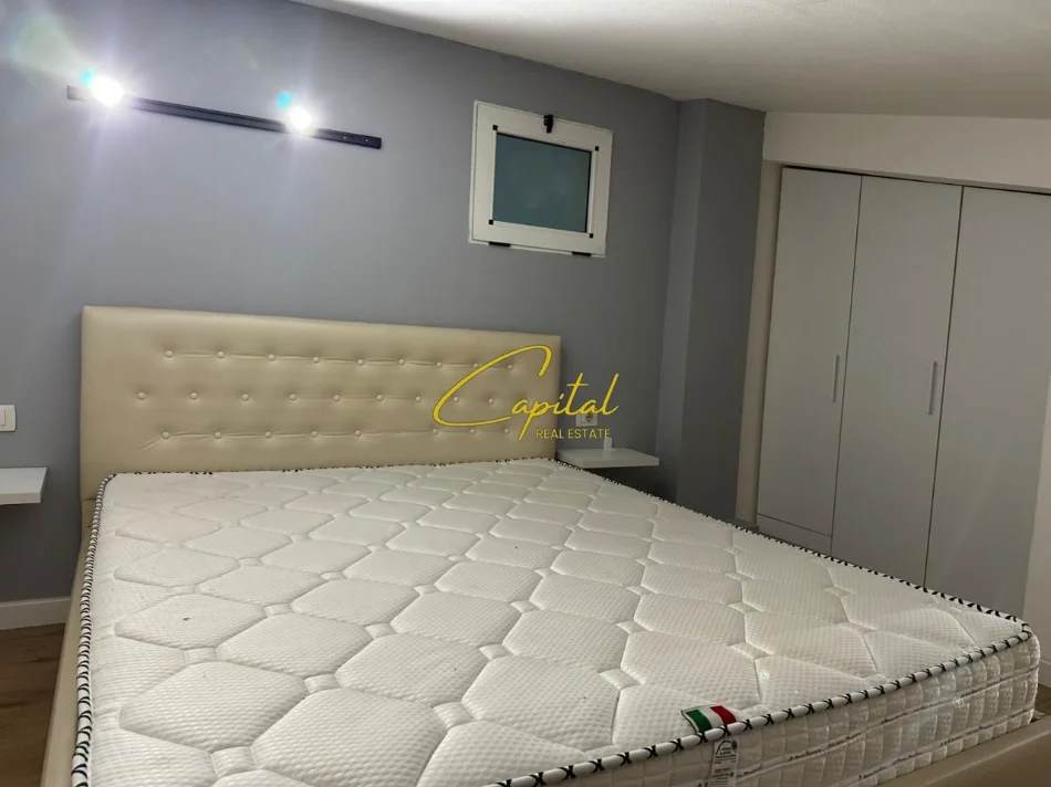 Tirane, jepet me qera apartament 1+1 Kati 6, 50 m² 430 € (KODRA E DIELLIT)