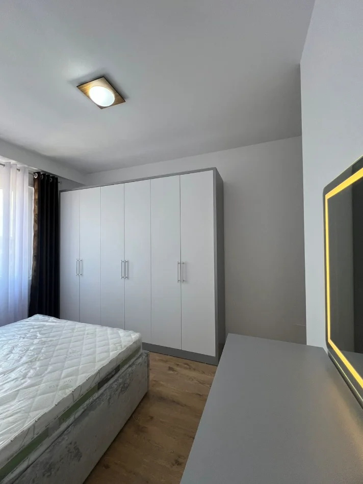 Tirane, jepet me qera apartament 2+1+Ballkon Kati 3, 118 m² 550 € (Paskuqan)