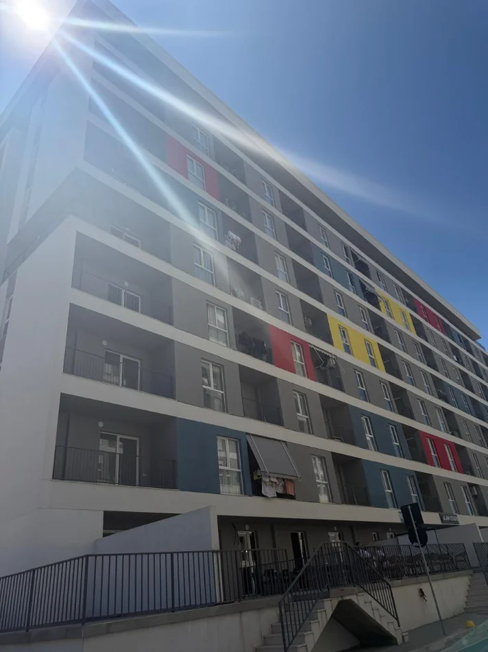 Tirane, shitet apartament 1+1+Ballkon Kati 3, 63 m² 90.000 € (Univers City)