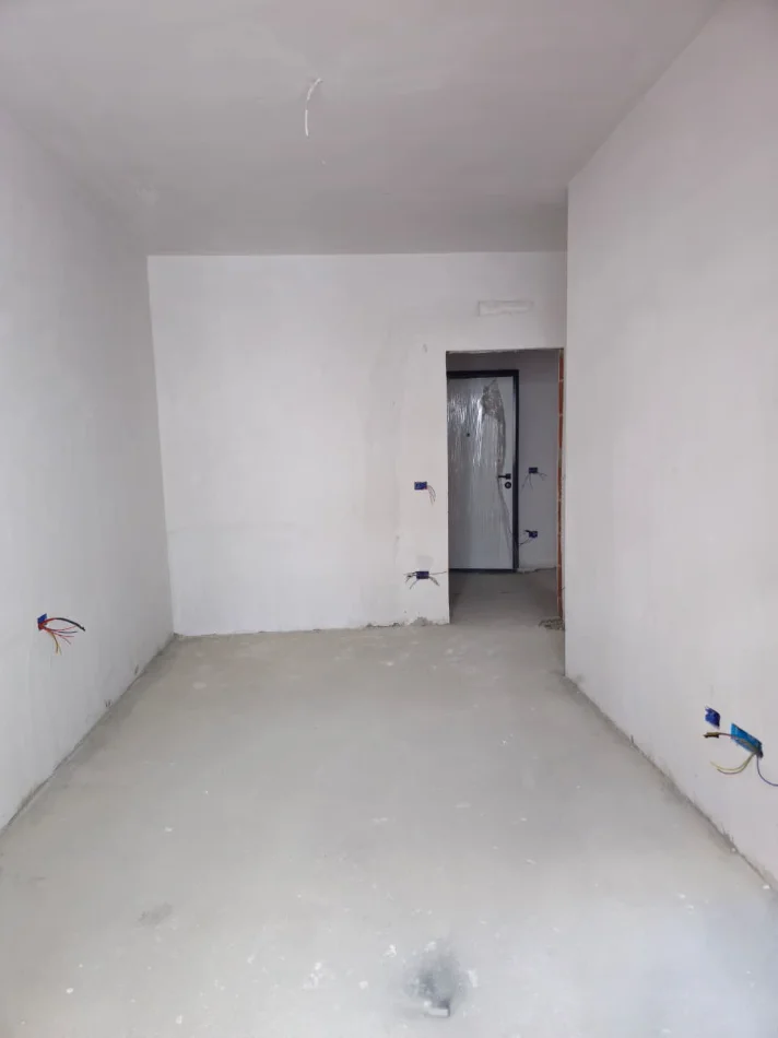 Tirane, shitet apartament 1+1+Ballkon Kati 1, 73 m² 80.542 € (Paskuqan)