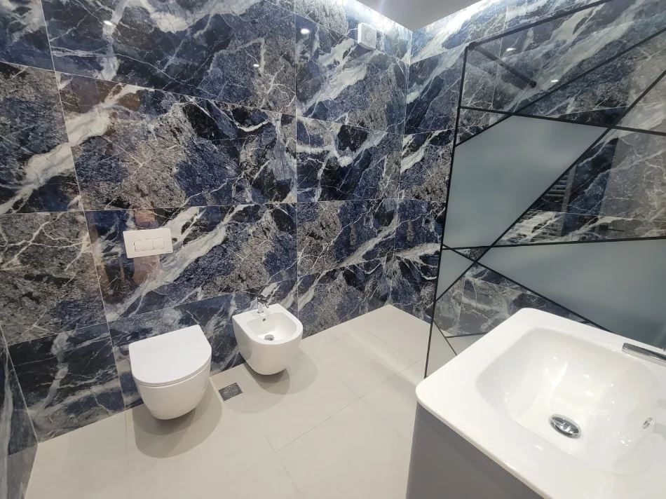 Tirane, jepet me qera apartament 2+1+Aneks+Ballkon Kati 5, 120 m² 1.100 € (Kompleksi Delijorgji)