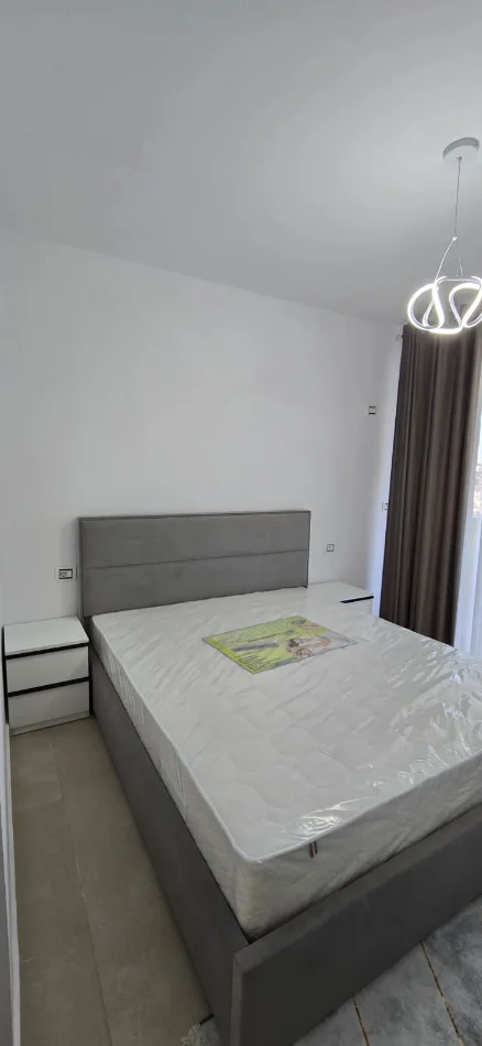 Tirane, jepet me qera apartament 1+1+Ballkon Kati 3, 60 m² 35000 leke (Rruga Aleksander Kondo)