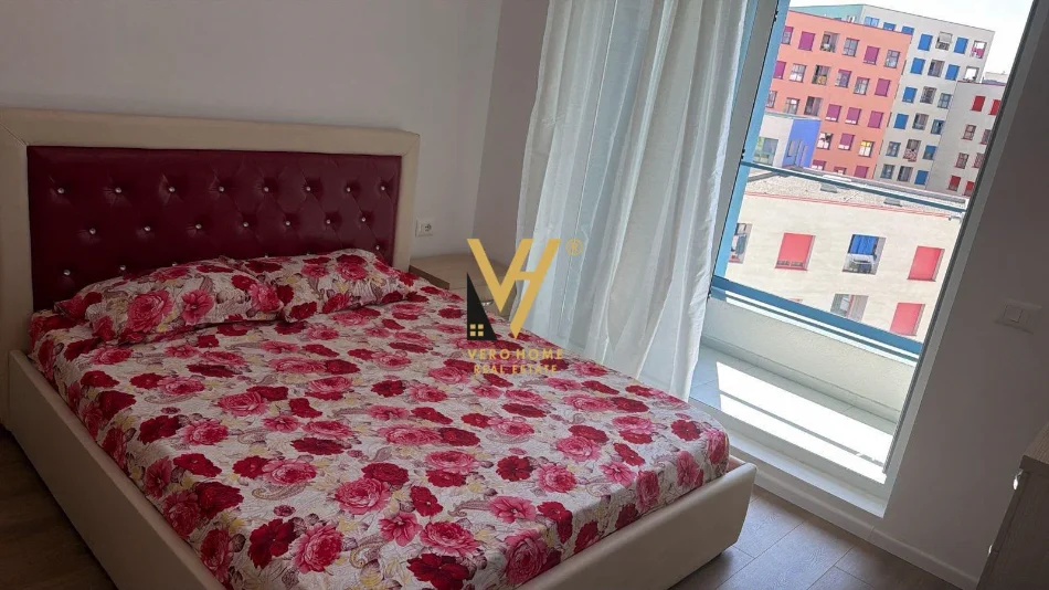 Tirane, jepet me qera apartament 2+1+Ballkon Kati 7, 95 m² 520 € (ALI DEMI)