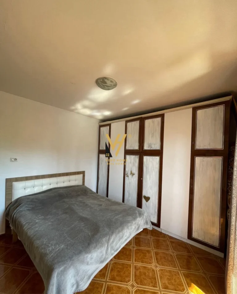 Tirane, jepet me qera apartament 2+1+Ballkon Kati 5, 85 m² 520 € (5 MAJI)