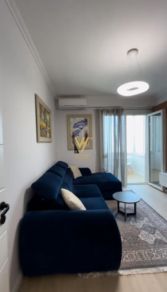 Tirane, jepet me qera apartament 1+1+Ballkon Kati 7, 75 m² 520 € (ASTIR)