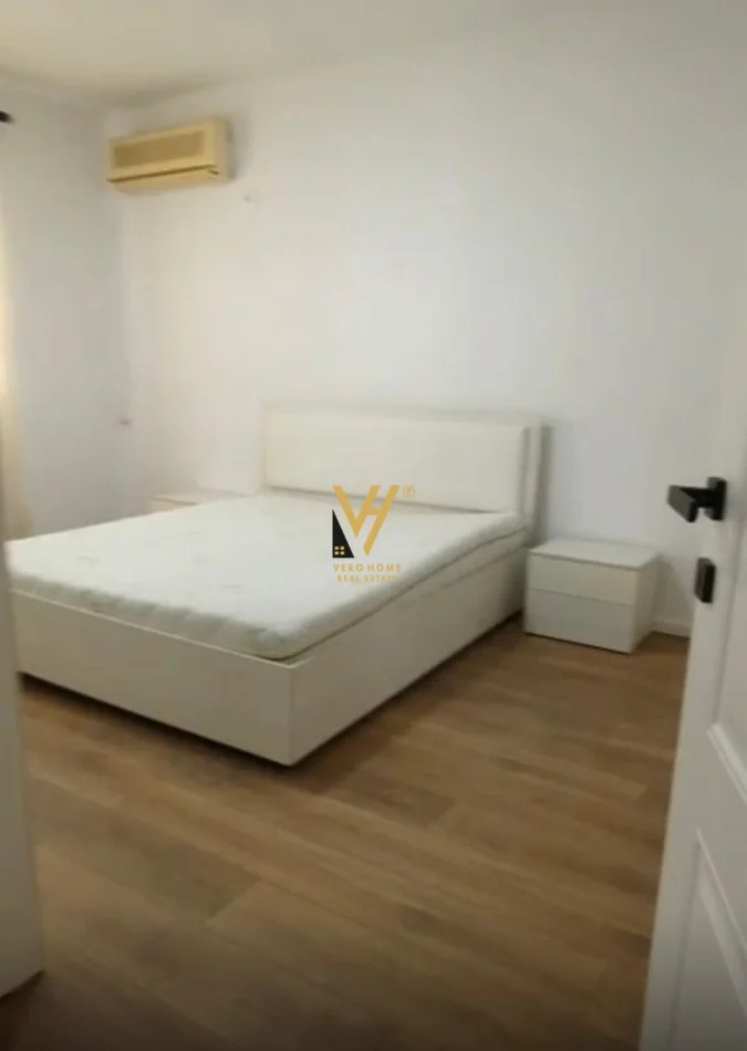 Tirane, shitet apartament 1+1+Ballkon Kati 2, 65 m² 129.000 € (LAPRAKE)