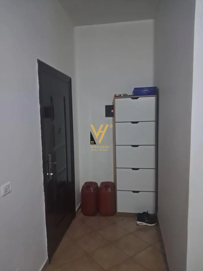 Tirane, shitet apartament 1+1+Ballkon Kati 4, 70 m² 145.000 € (PALLATET CABEJ)