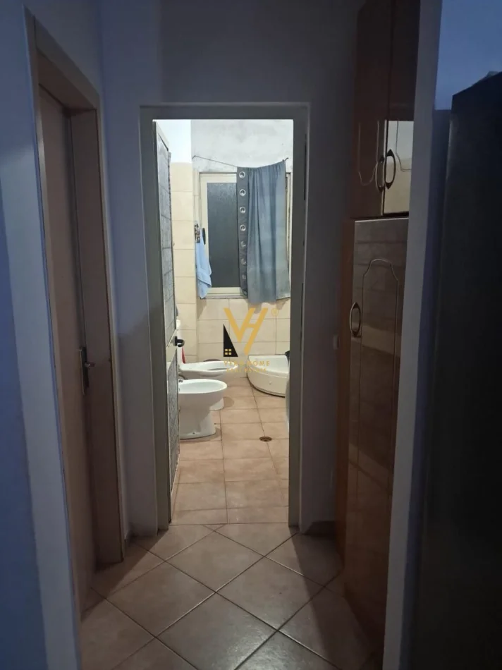 Tirane, shitet apartament 1+1+Ballkon Kati 4, 70 m² 145.000 € (PALLATET CABEJ)
