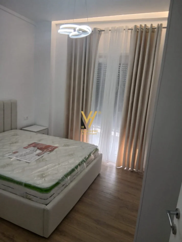 Tirane, jepet me qera apartament 2+1+Ballkon Kati 1, 90 m² 520 € (SAUK I VJETER)