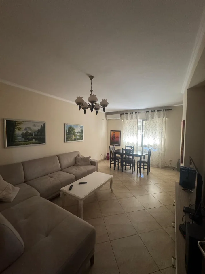 Tirane, jepet me qera apartament 2+1 Kati 3, 110 m² 650 € (DON BOSKO)