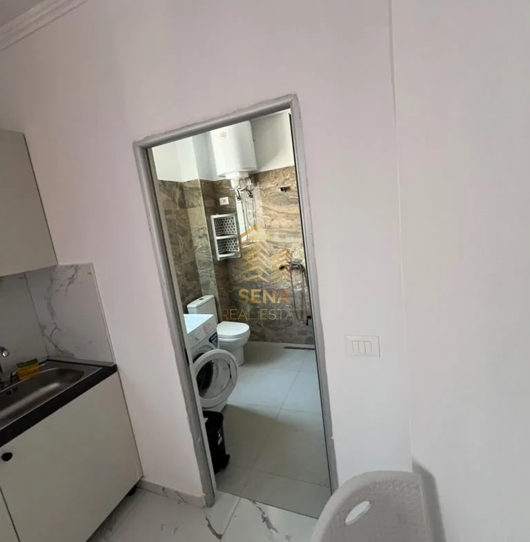 Tirane, jepet me qera garsonier 1+1 Kati 4, 30 m² 300 € (Jordan Misja)