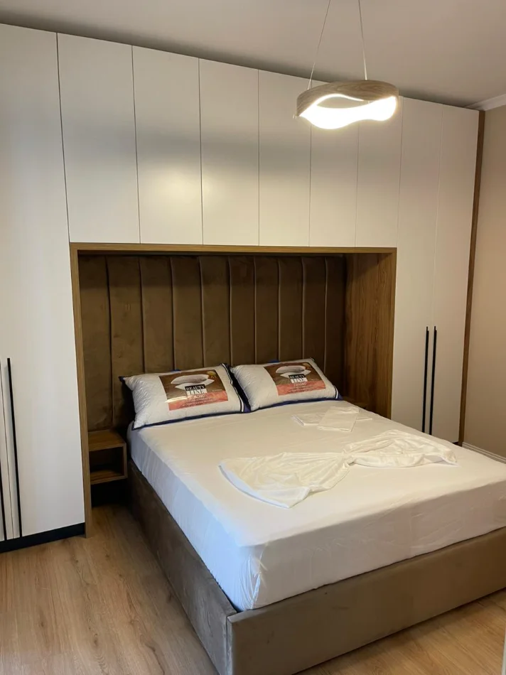 Apartament 1+1 me qira tek Rruga e Kosovareve 🏡