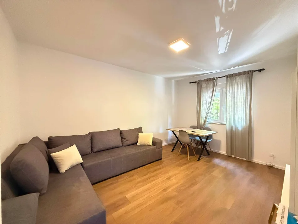 Tirane, shitet apartament 1+1+Aneks Kati 2, 64 m² 129.000 € (LAPRAKE KMY)