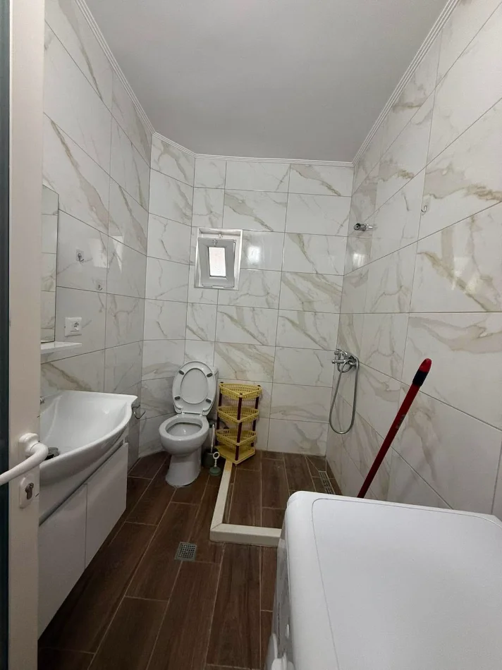 Tirane, shitet apartament 1+1+Aneks Kati 2, 64 m² 129.000 € (LAPRAKE KMY)
