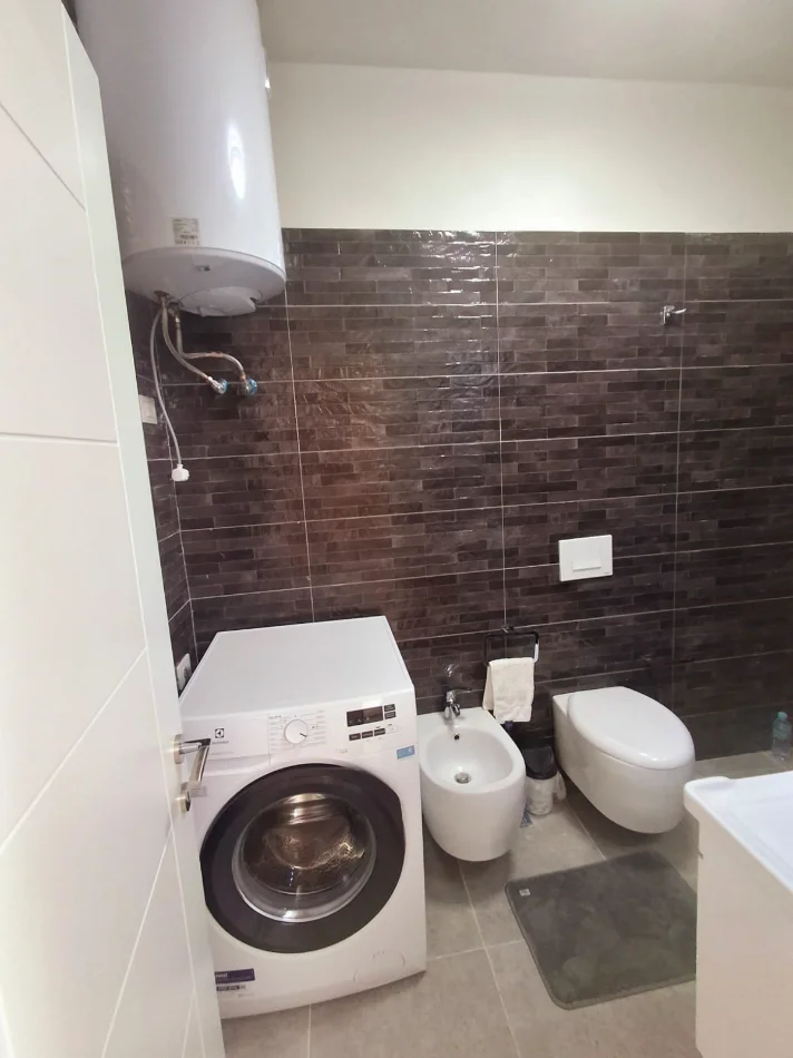 Me Qera: 1+1📍Kompleksi Univers City - Kt.7 - 400€/Muaj - Sp.65m² || E Pabanuar me Pare✨