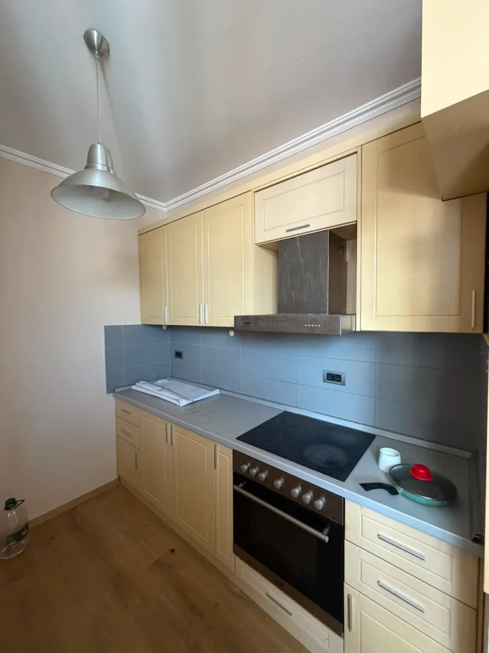 Apartament 3+1+2+Post Parkimi Per Shitje , tek Ish-Ekspozita,Bulevardi Gjergj Fishta. 0696069906