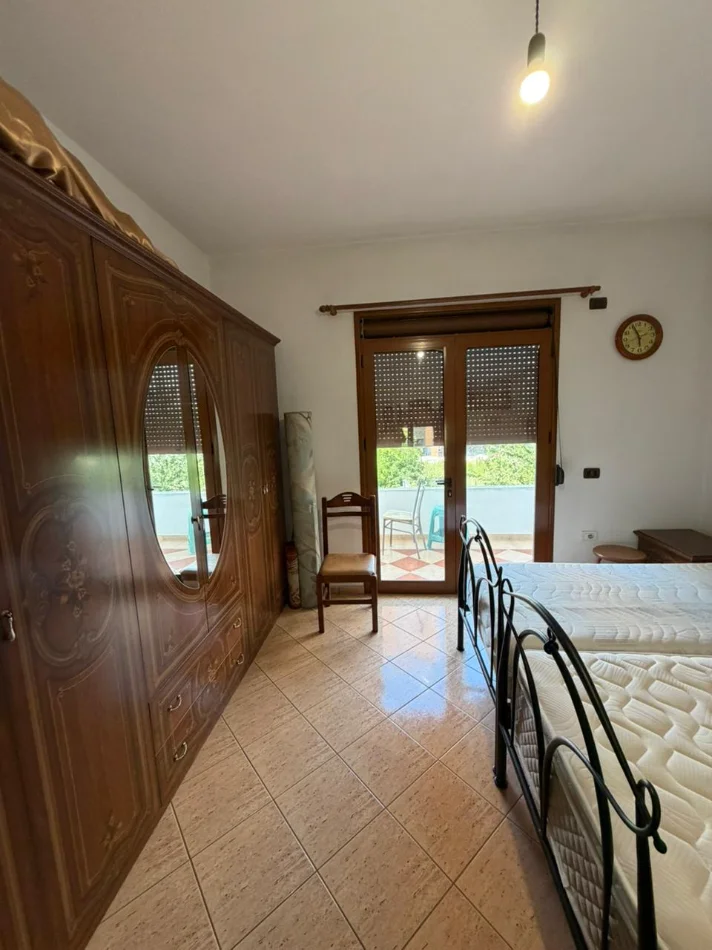 Tirane, jepet me qera shtepi 3+1+Ballkon Kati 2, 130 m² 500 € (Astir)